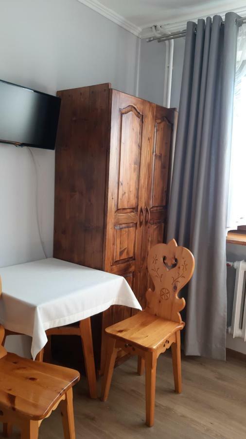 Pokoje Goscinne Anna Poronin Esterno foto